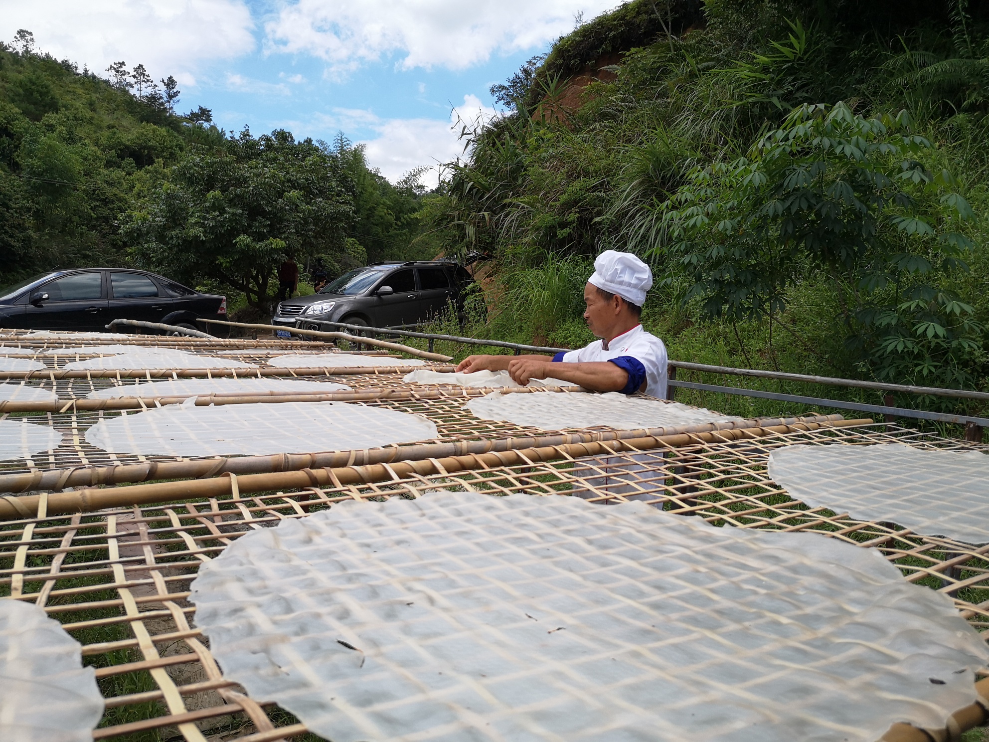 【直播中】快乐网陪你领略中国一绝"——聚焦"非遗"罗秀米粉